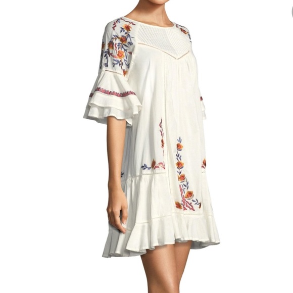 Free People Dresses & Skirts - free people pavlo embroidered boho babydoll flounce sleeve mini dress